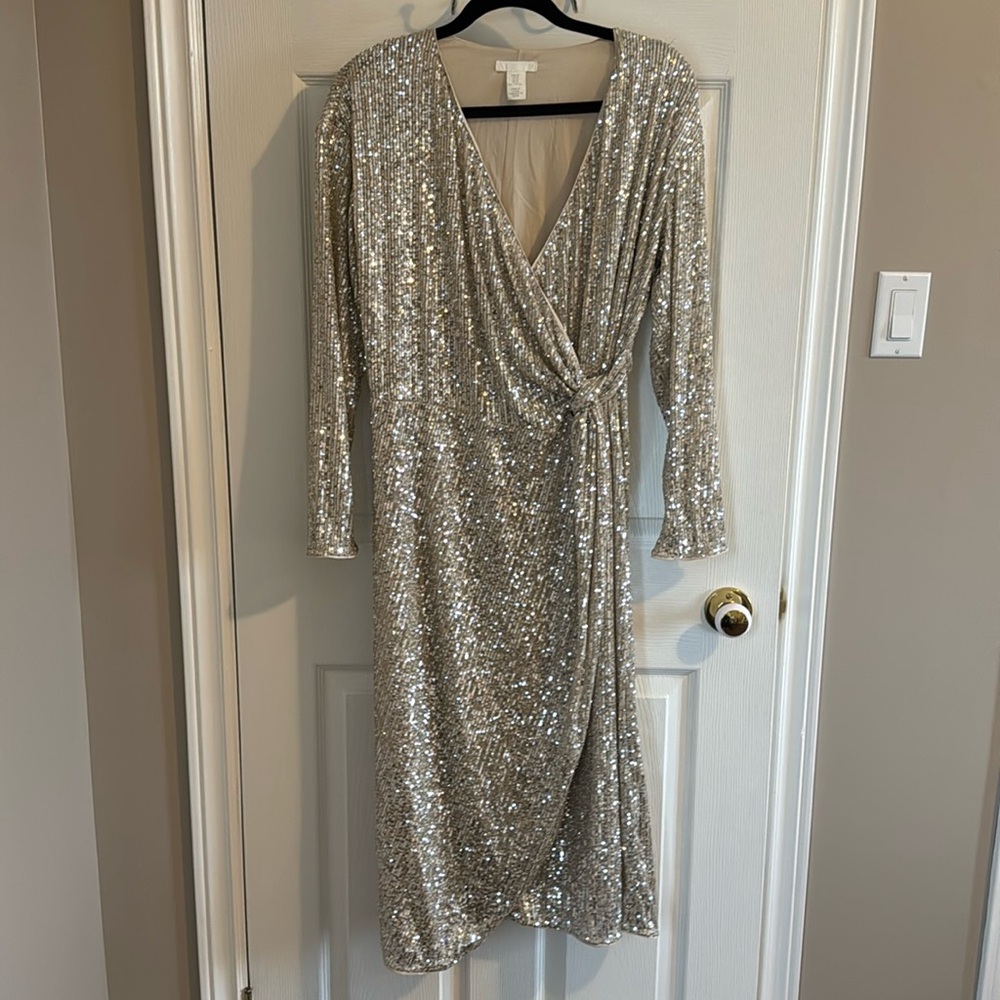 Beautiful sequin gold dress